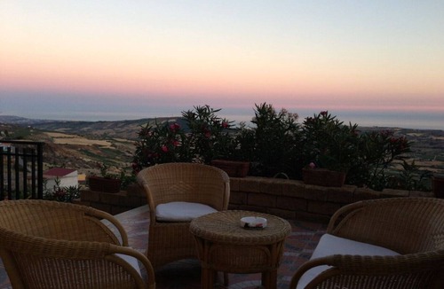 Agrigento House | B&B MonteMare-3rd floor apartment for 16 people