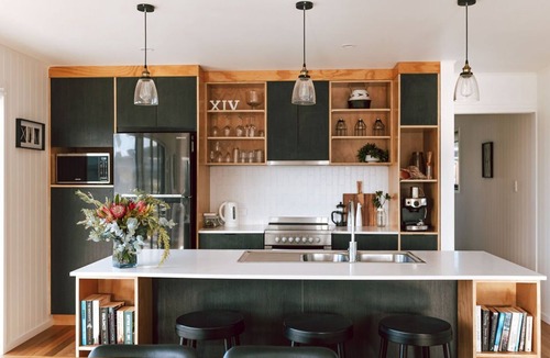Bicheno Apartment | B e a c h H o u s e X I V
