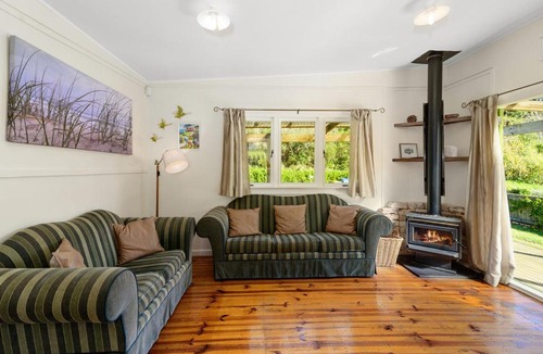 Rotoma House | Back of Beyond Cottage - Lake Rotoehu Holiday Home