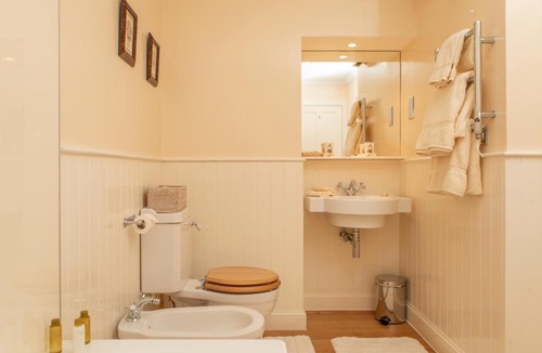 Invergordon Apartment | Balnagown Estates Swiss Cottage & Chalet