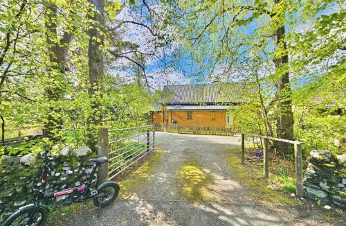Newtonmore House | Baltinna West - by Where Stags Roar