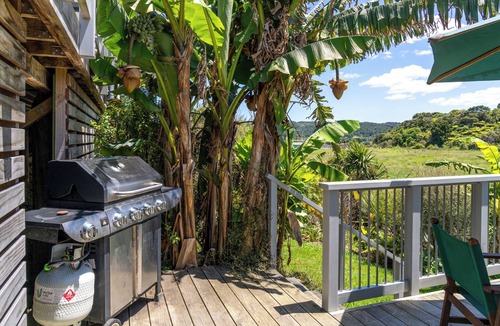Raglan Apartment | Banana Bungalow: serenity, views, tropical setting