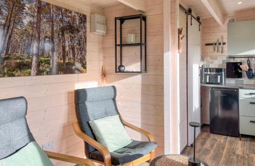 Forfar House | Barn Owl Cabin - Uk45401
