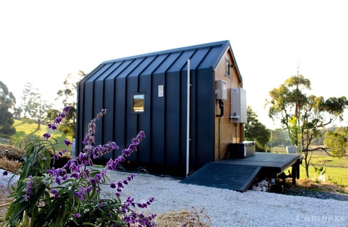 Forthside Cottage | Barnhaus - 100% Eco Tiny House accommodation