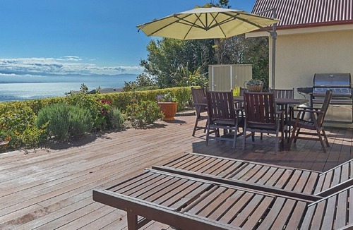 Nelson House | Bay Dreamer "Nelson ExecutiveHoliday Home"