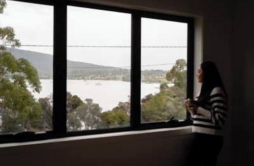 Dover Apartment | Bay View Retreats- Ocean Mist