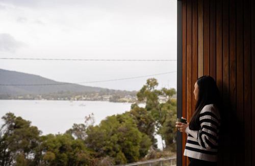 Dover House | Bay View Retreats- Ocean mist