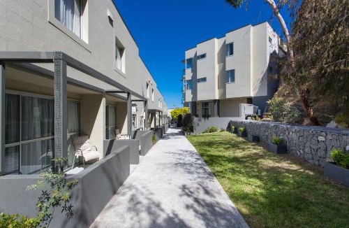 West Hobart Apartment | Bay View Villas