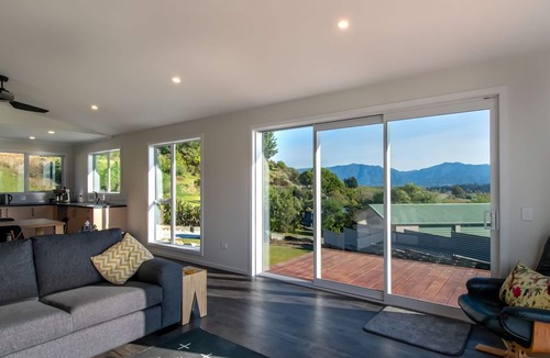 Pohara House | Bay Vista in Golden Bay