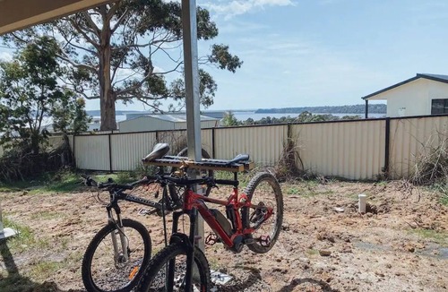 St Helens Apartment | Bayview Lodge - Views Views Views!