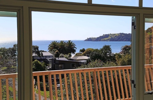 Onetangi House | Beach Days | Stay Waiheke