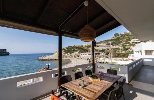 Lygaria Villa | Beach front apartment with swimming pool