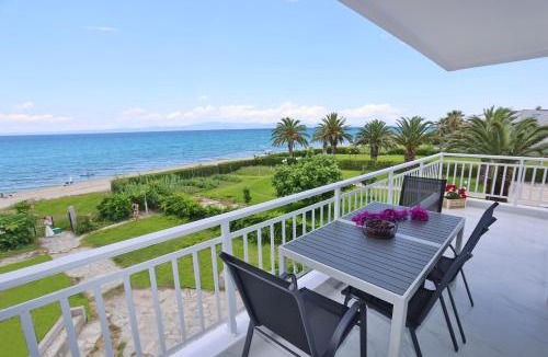 Haniotis Apartment | Beach Front Casa Elena