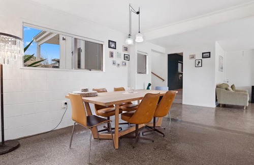 Whangamata House | Beach House on Blane - Whangamata Holiday Home