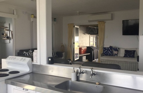 Pukehina House | Beach House Pukehina - Excellent Beach Access