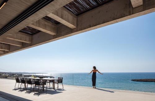 Kalathas Villa | Beach Rock