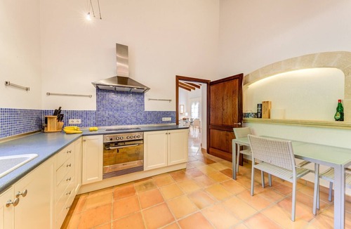 Urbanitzacio Gotmar Villa | Beach Villa Margot for six people with people