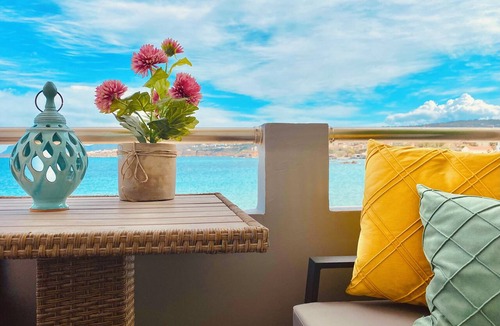 Koum Kapi Apartment | Beachfront 2BR Apartment | Walk to Old Town | Panoramic Sea View