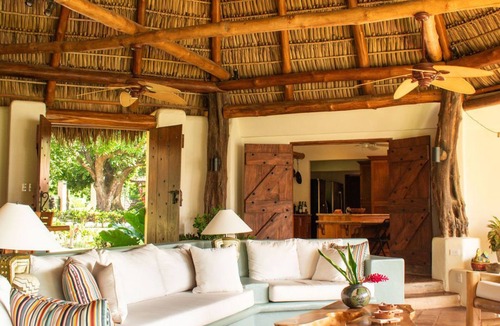 Islita House | Beachfront Bliss! Private Beach and Spa Access. Daily Maid Service.
