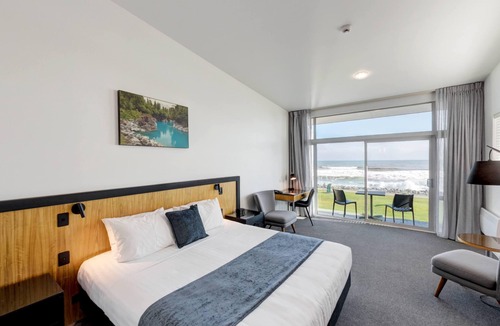 Hokitika Hotel | Beachfront Hotel