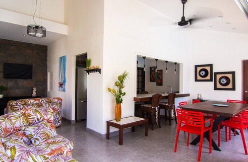 Cerro Plano House | Beachfront House in Playa Tivives with private pool