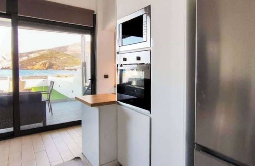 Aspous House | Beachfront Marilous House - Skyros Getaway