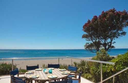 Oakura House | Beachfront Oakura - steps from stunning beach