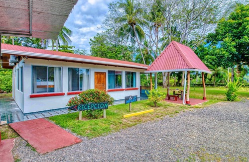 Parrita House | Beachfront Studio 2, Playa Palo Seco