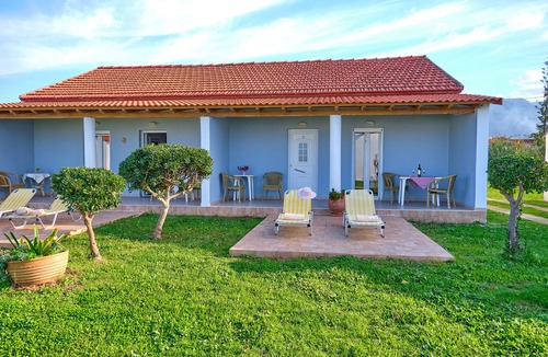 Acharavi Apartment | Beachside Bungalow 7 Acharavi Corfu