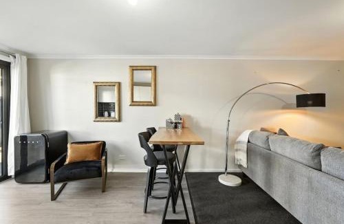 Seven Mile Beach House | Beachside Studio Retreat