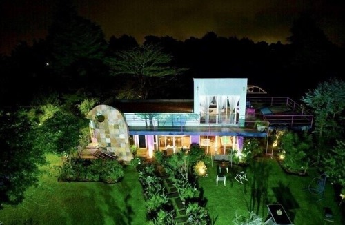Roble House | Beautiful and Luxurious House for 2 on the Mountain in Gosén you will enjoy nature.