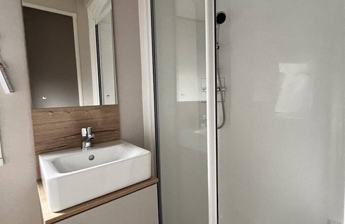 Dunbar House | Beautiful Brand New Abi Hamilton with Patio doors leading to outside decking
