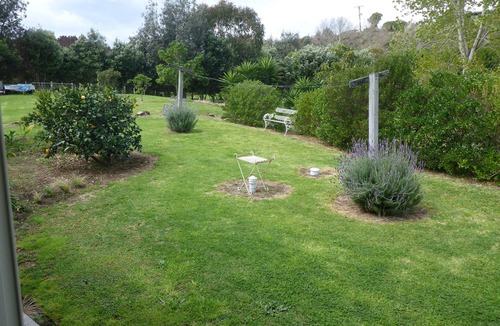Tirohanga Cottage | Beautiful cottage, adjacent to beach and Motu Trail. Private & Secluded!