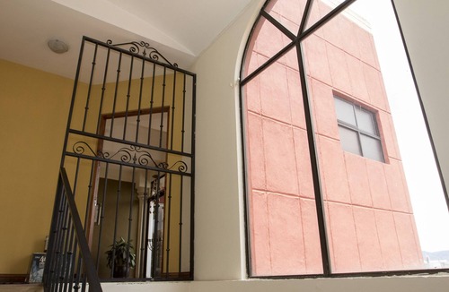 Catedral Apartment | Beautiful Downtown Apartment with Balcony