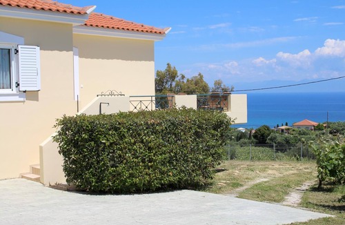 Pylos-Nestoras House | Beautiful holiday house in the country with terrace | Messenia, Peloponnese