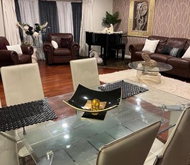 Somerville Villa | Beautiful Luxurious Large Home