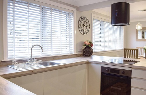 Callander Cottage | Beautiful riverside holiday home.