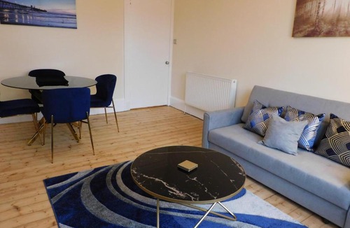 Partick Apartment | Beautiful & spacious 2 bed apt in Glasgow West End