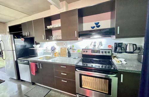 Santa Ana House | Beautiful Spacious Loft. Santa Ana Downtown. Very high ceilings. 24/7 security.