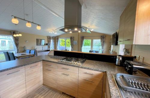 Rockcliffe House | Beautiful Spacious Lodge in Kippford Country Park Pass the Keys