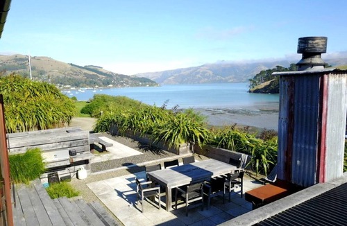 Akaroa Cabin | Beautifully Appointed Akaroa Accommodation for Weekend Getaways from Christchurch