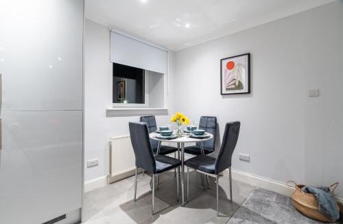 Airdrie Apartment | Bell Apartment