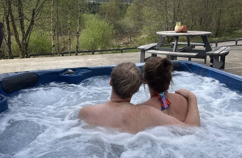 Spean Bridge Villa | Ben Nevis Scottish Highlands - Camden House Holidays. 5* Villa with hot tub