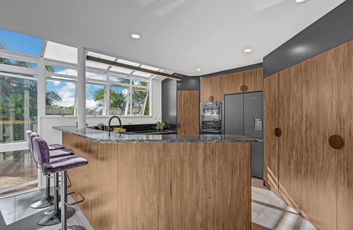 Castor Bay House | Bespoke Stays - Poolside Haven