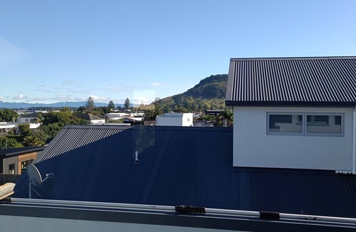 Mount Maunganui House | Best position in Mt Maunganui, quiet yet central. 300 m from beach & Pilot Bay