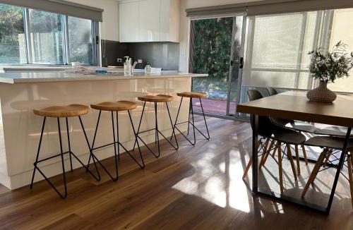 Bicheno House | Bicheno Wildflower Sands coastal retreat