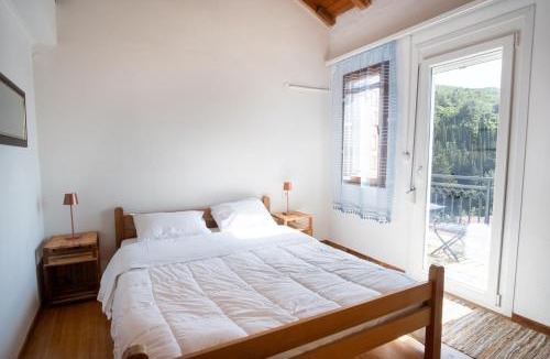 Vathi House | Billy's Stonehouse