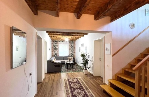 Librazhd Bed & Breakfast | Biona Farm : Basic Triple Room