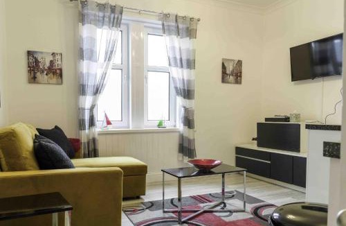 Newton Apartment | Blackness Apartment