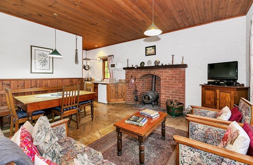 Mole Creek Cottage | Blackwood Park Cottages
